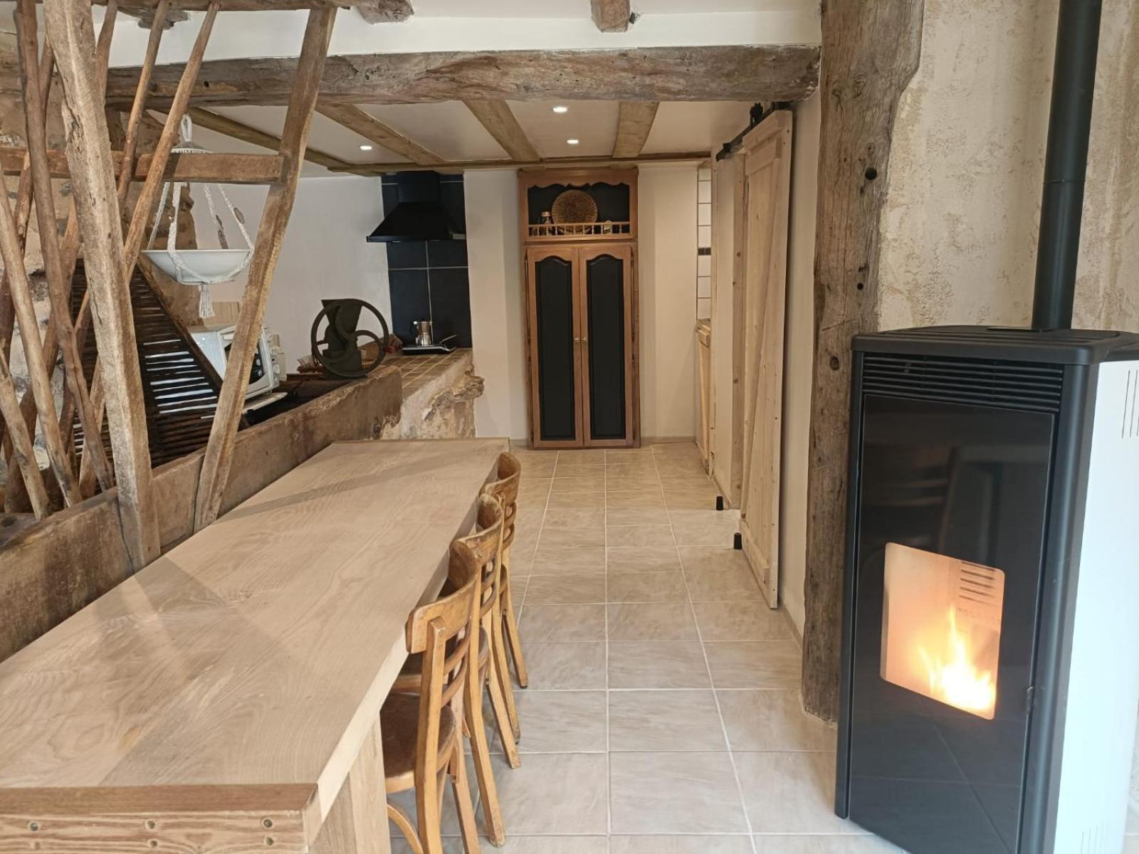 Appartement Le Pigeonnier à Martel Extérieur photo