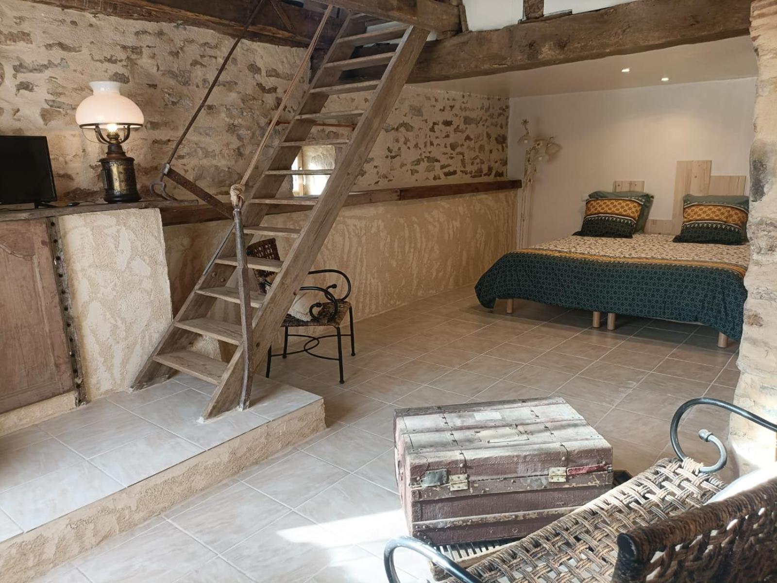 Appartement Le Pigeonnier à Martel Extérieur photo